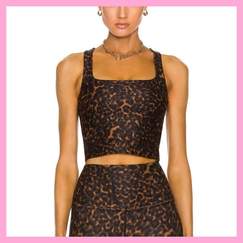 Beyond yoga top, unworn but no tags 💝 💝